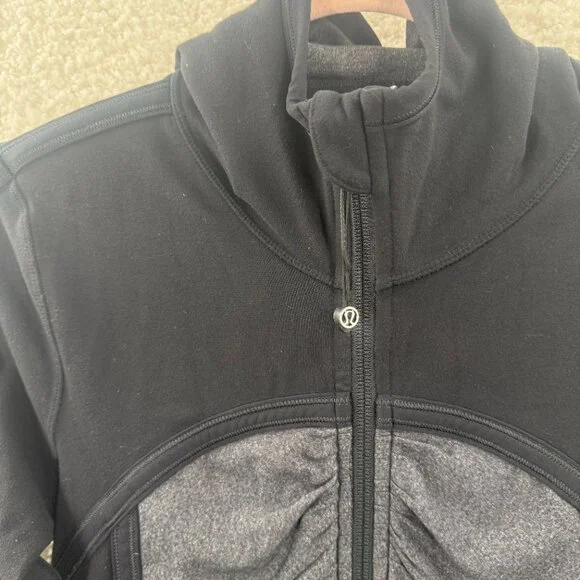 Lululemon Rare Black & Gray Pure Balance Jacket Size 8 - Picture 3 of 10